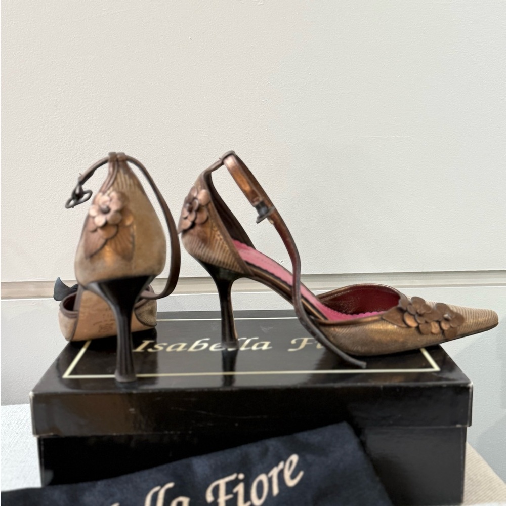Isabella Fiore Tan Floral Heels